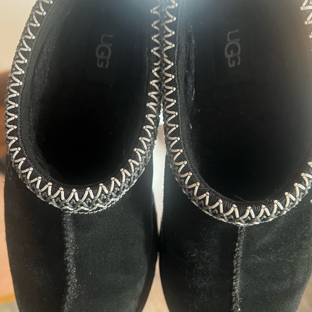UGG Black Suede Slip-Ons with White Trim - Picture 3 of 3